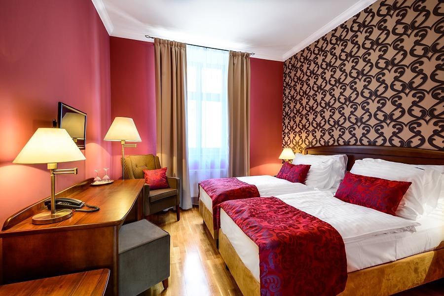Alexander Hotel Stříbro Екстериор снимка