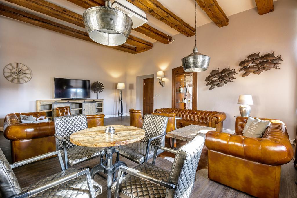 Alexander Hotel Stříbro Екстериор снимка